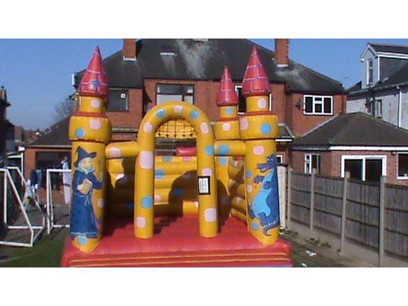 /images/bouncycastle1